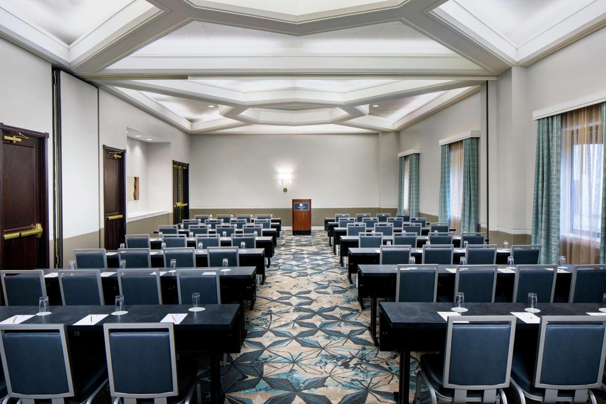 Doubletree By Hilton Nashua Hotel Exterior foto