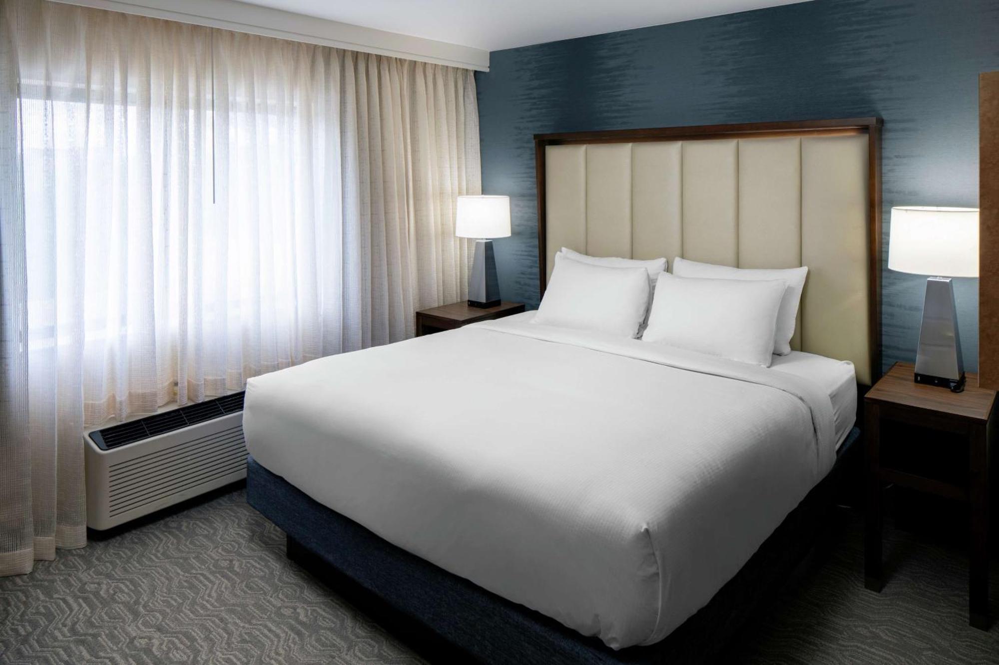 Doubletree By Hilton Nashua Hotel Exterior foto