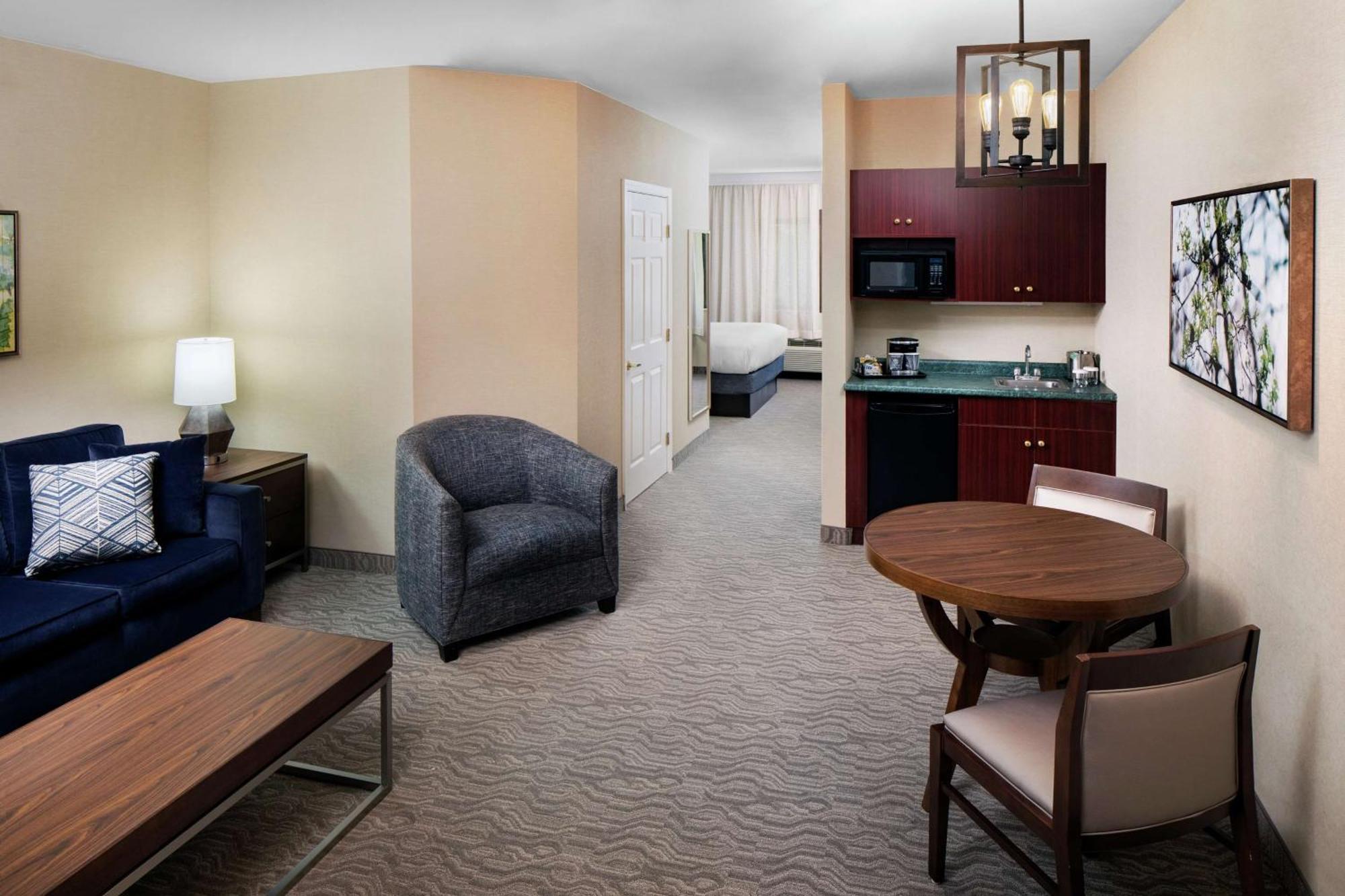 Doubletree By Hilton Nashua Hotel Exterior foto