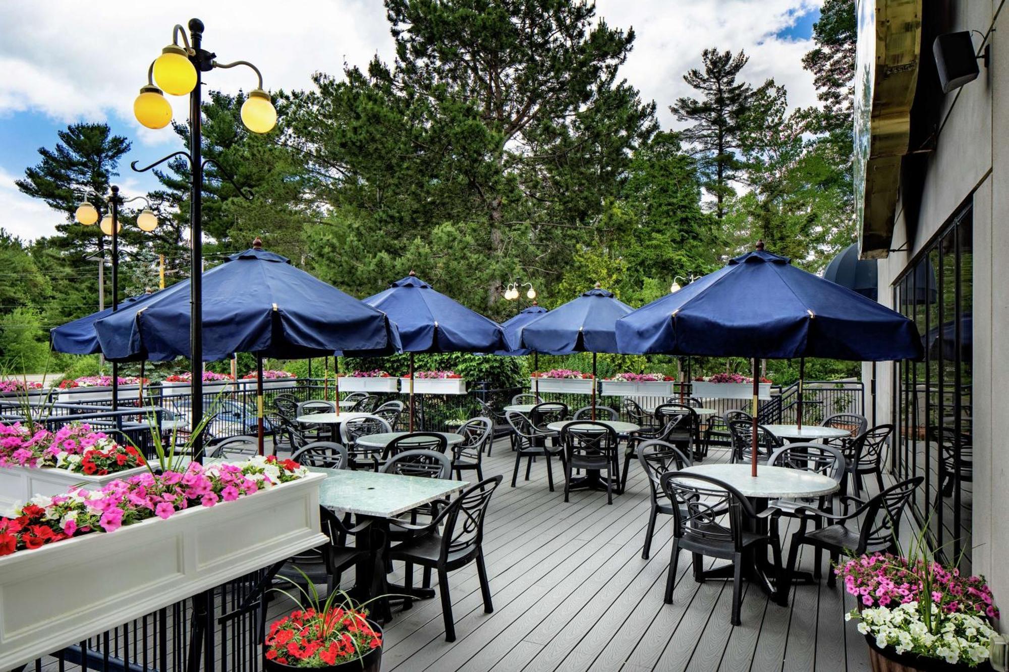 Doubletree By Hilton Nashua Hotel Exterior foto